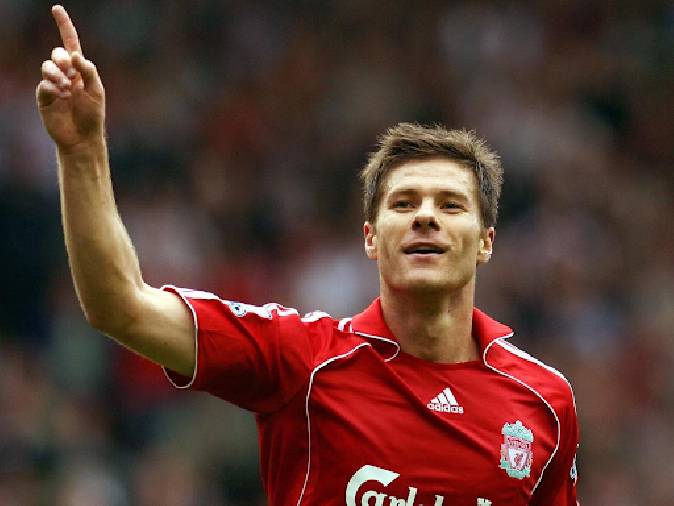 Xabi Alonso xuất chúng từ trên sân đến băng ghế chỉ đạo Xabi Alonso xuất chúng từ trên sân đến băng ghế chỉ đạo