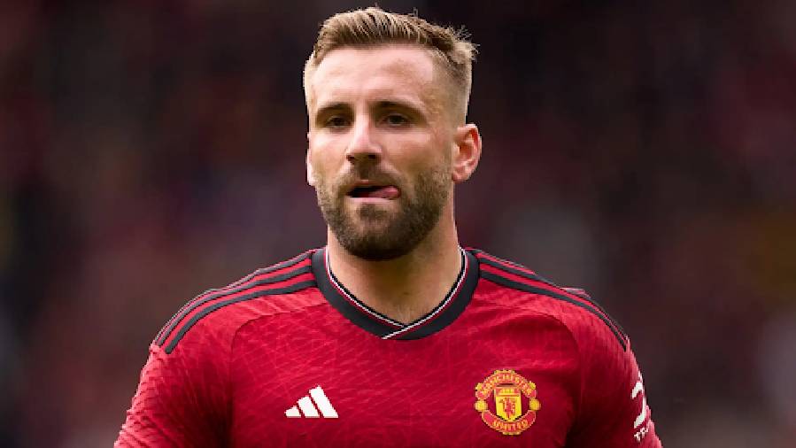 Luke Shaw World Class nhưng thích nằm ở bệnh viện Luke Shaw World Class nhưng thích nằm ở bệnh viện