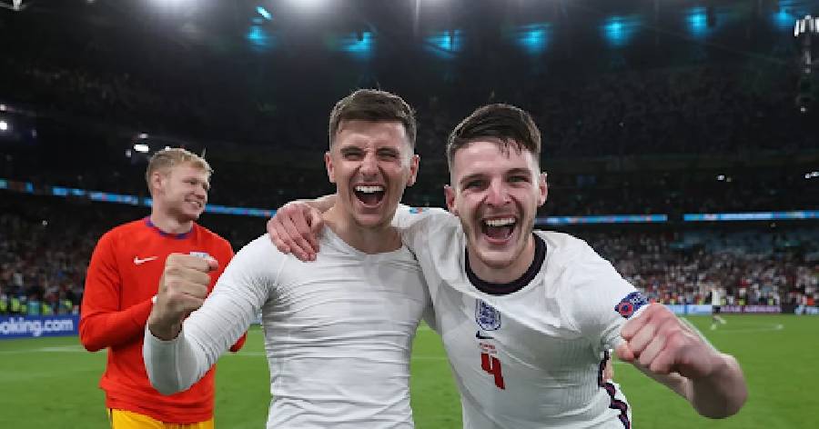 Mason Mount 7 núi siêu tạ của MU Mason Mount 7 núi siêu tạ của MU
